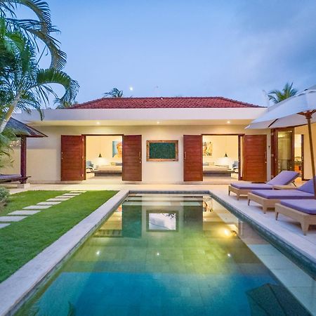 Villa Bugis Kayu Aya Seminyak Exterior photo